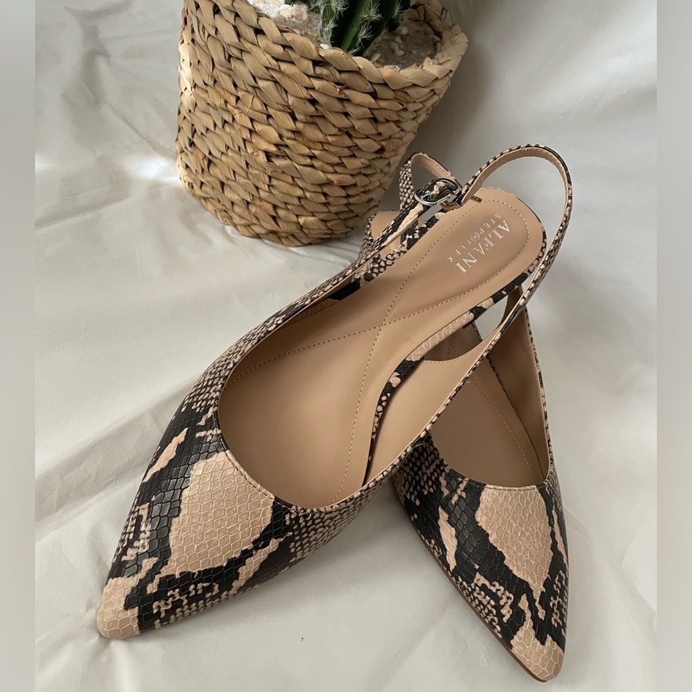 NEW Alfani Slingback Pointed Toe Snake Skin Pump